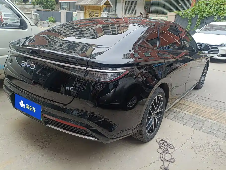 BYD Seal — миниатюра 3