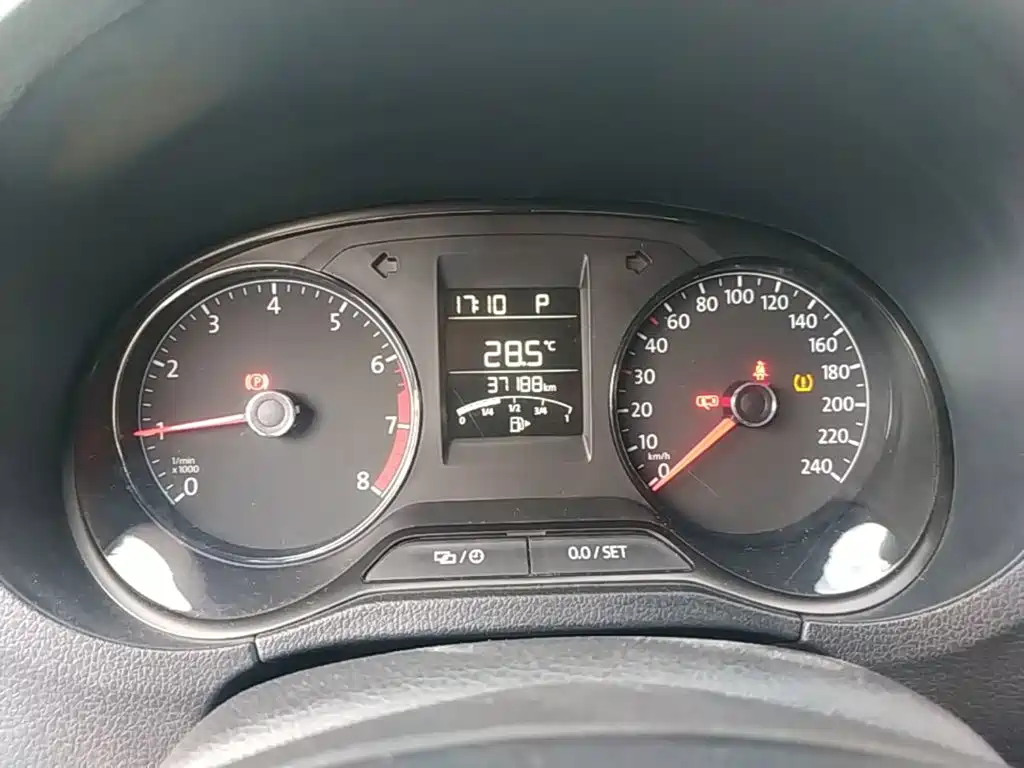 Volkswagen Polo — миниатюра 12