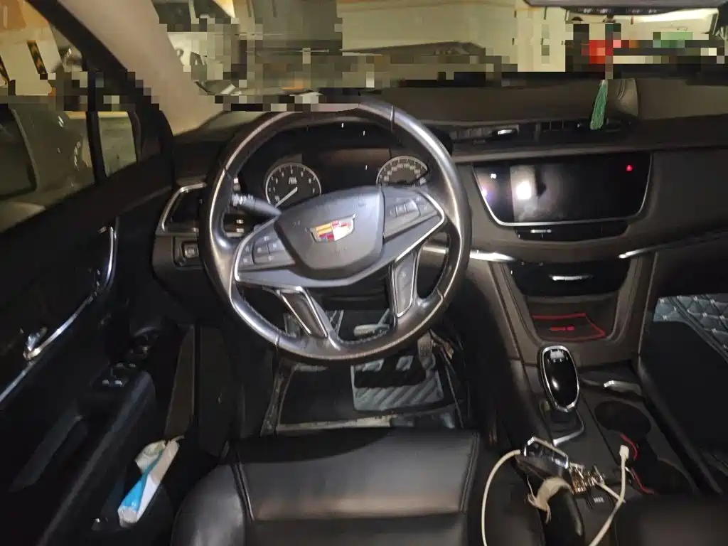 Cadillac XT5 — миниатюра 3