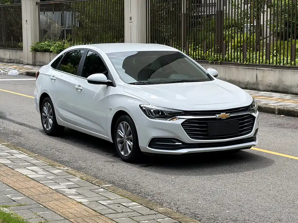 Chevrolet Monza — миниатюра 3