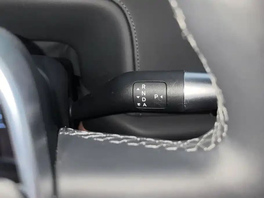Li Auto Li L8 — миниатюра 16