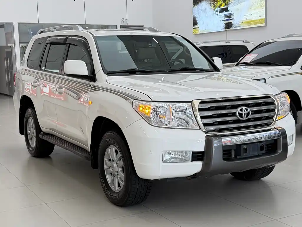 Toyota Land Cruiser 2010 4.7L AT VX