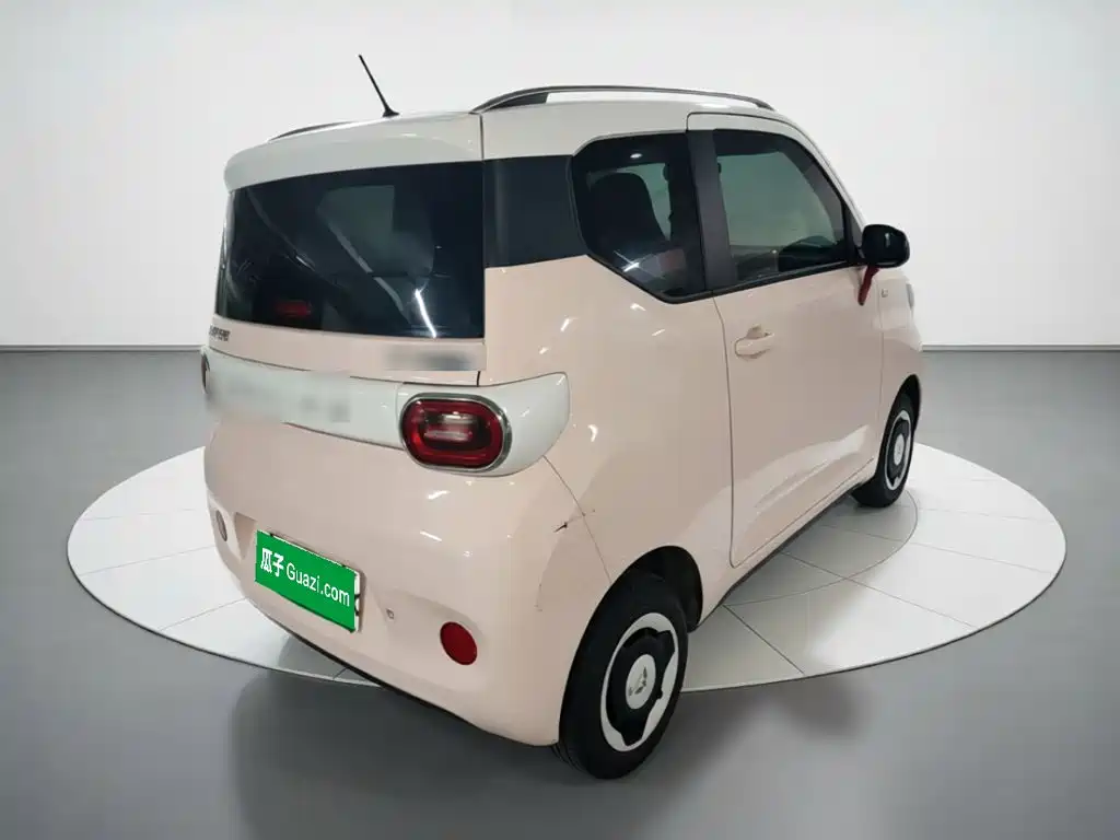 Wuling MINIEV — миниатюра 4