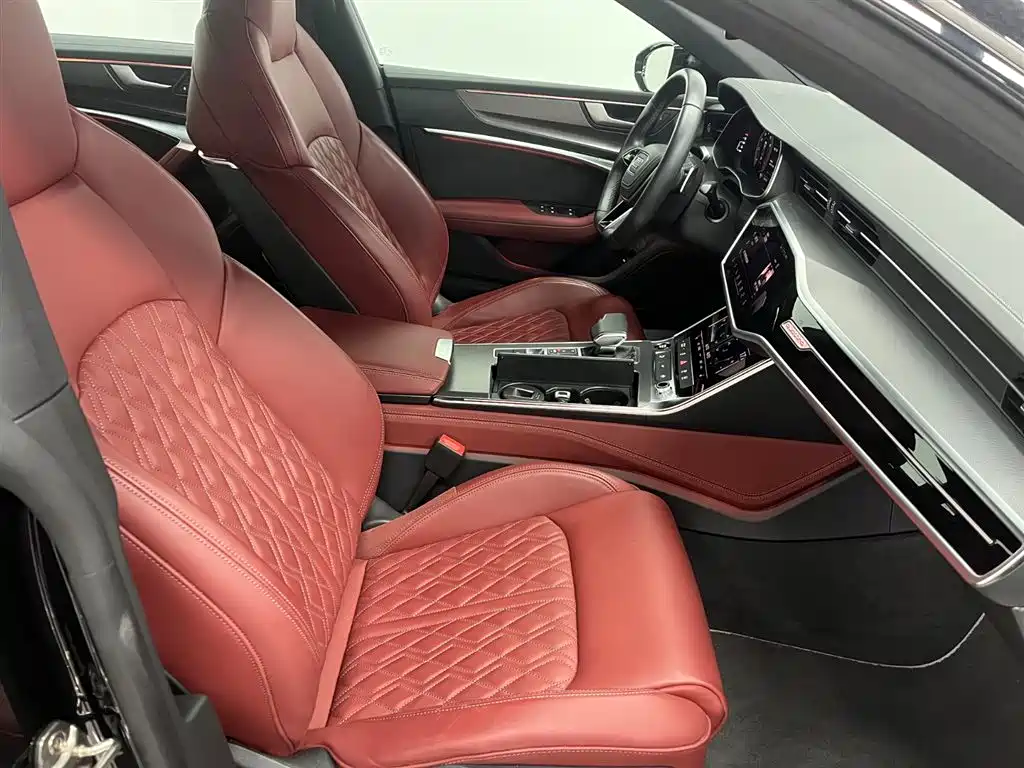Audi A7L 2024 45 TFSI quattro S-line