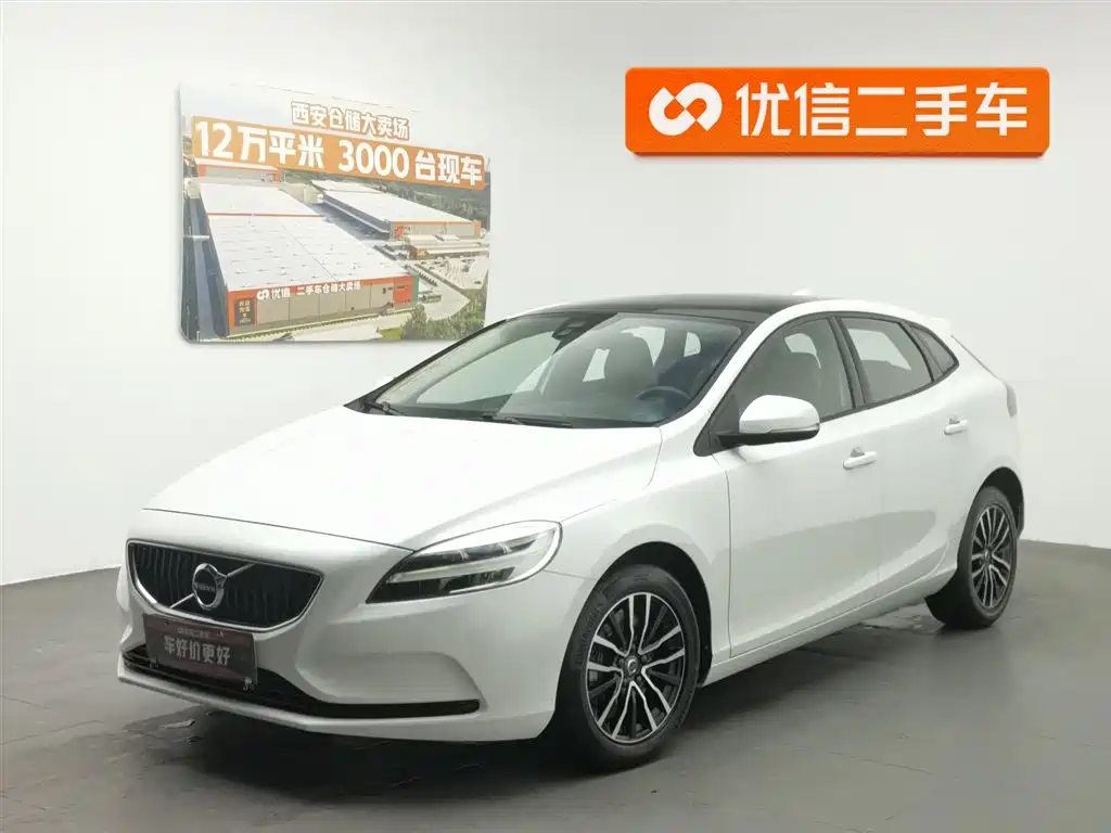 Volvo V40 2018