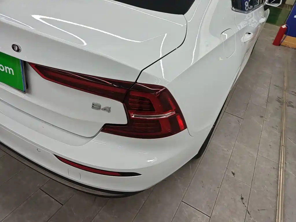 Volvo S60 — миниатюра 8
