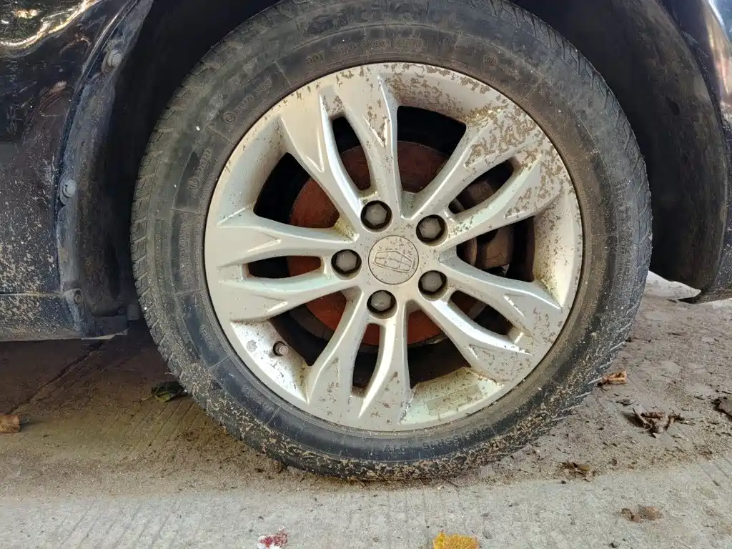 Geely Emgrand — миниатюра 8
