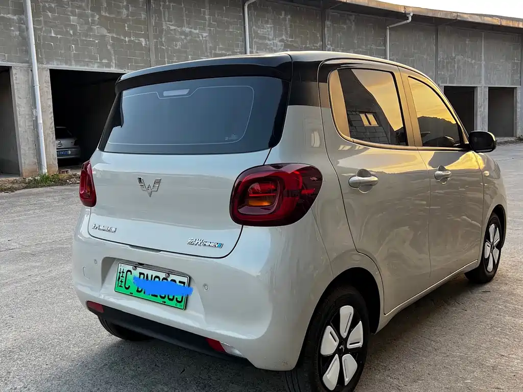 Wuling MINIEV — миниатюра 4