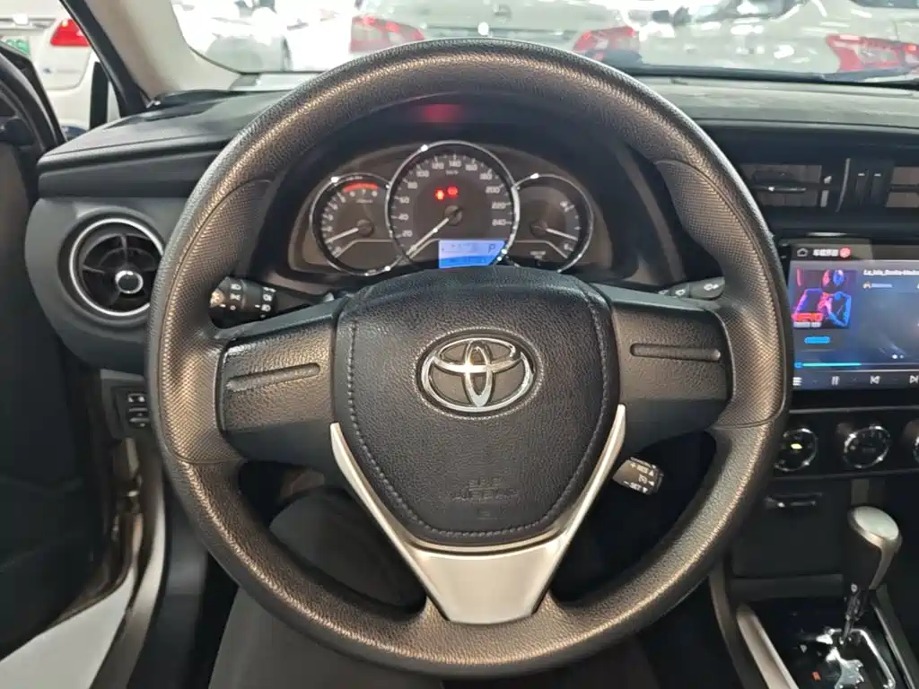 Toyota Corolla — миниатюра 11