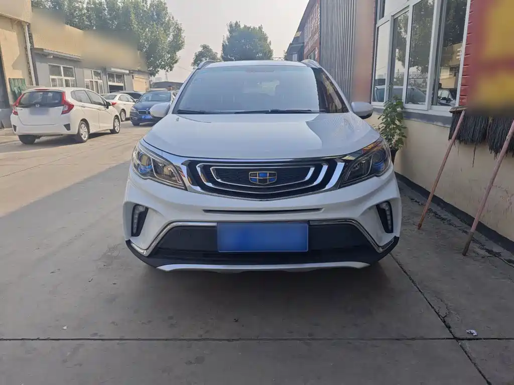 Geely Vision X3 — миниатюра 3