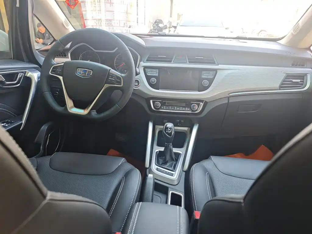 Geely Vision X3 — миниатюра 8