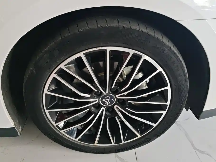 BYD Han — миниатюра 6