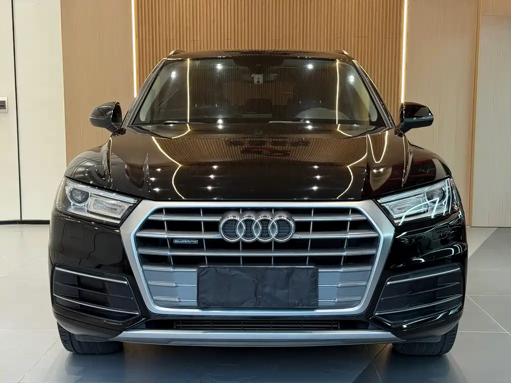 Audi Q5L — миниатюра 2
