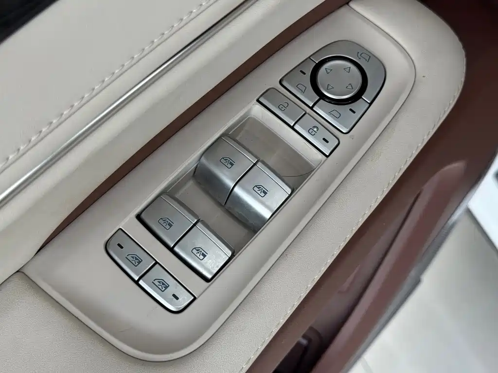 BYD Xia — миниатюра 17