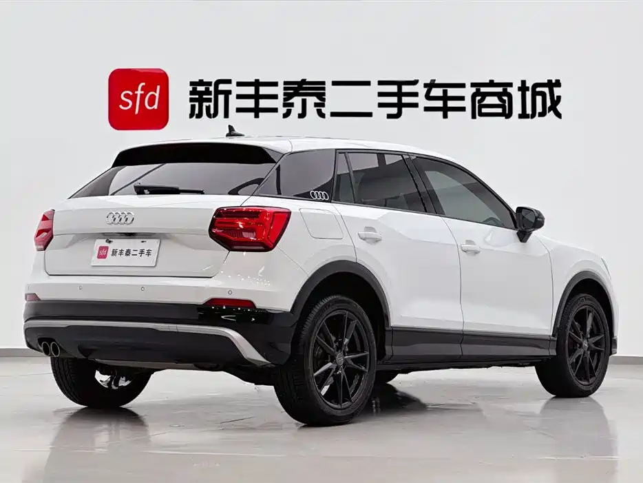 Audi Q2L 2021 35 TFSI