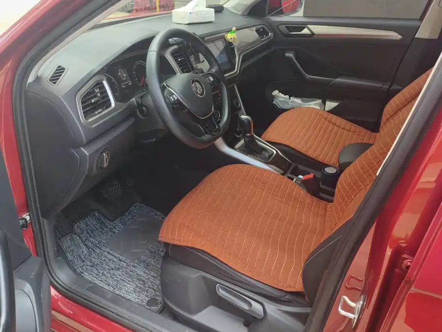 Volkswagen T-Roc — миниатюра 9