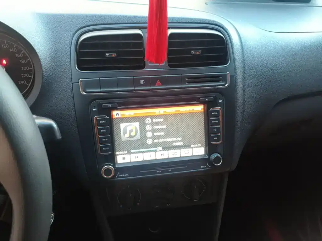 Volkswagen Polo — миниатюра 9