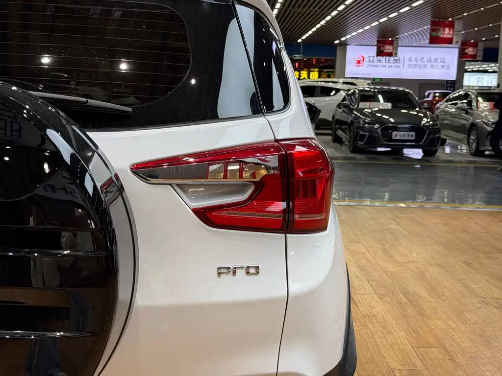 BYD Yuan Pro — миниатюра 28