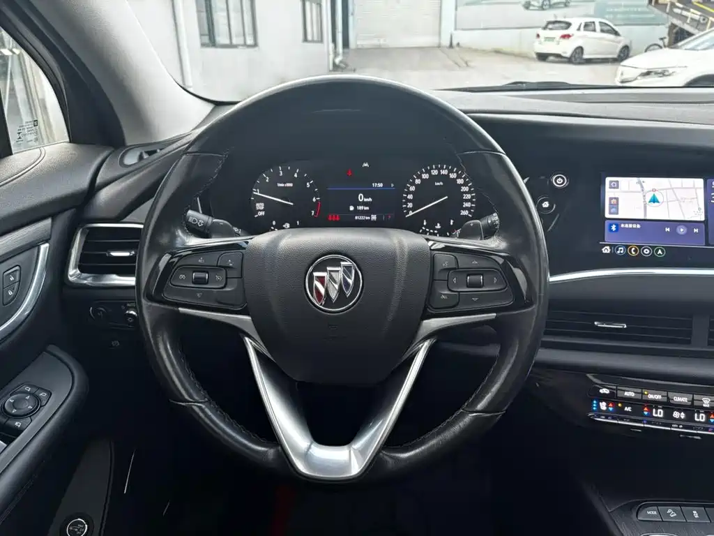 Buick Enclave — миниатюра 13