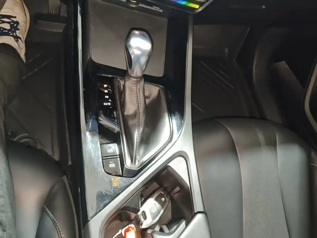 Roewe i5 — миниатюра 14