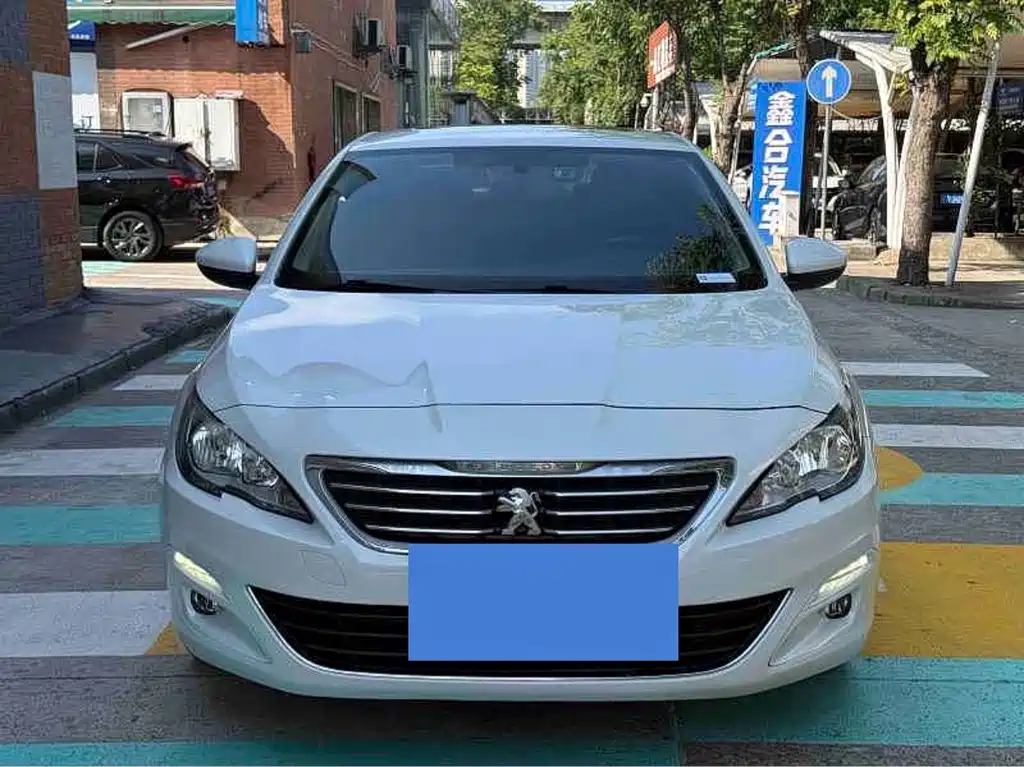 Peugeot 408