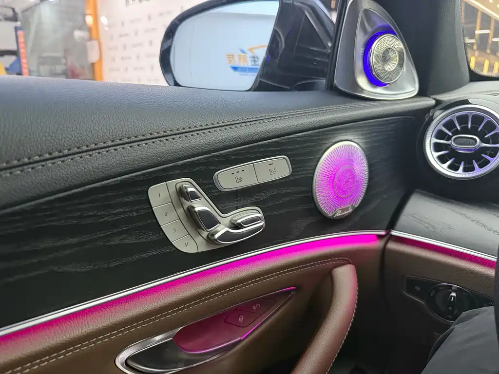 Mercedes-Benz E-Class — миниатюра 21