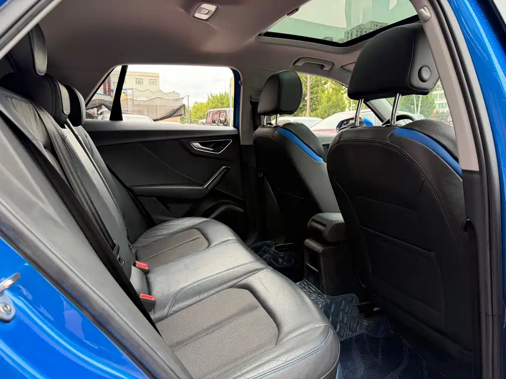 Audi Q2L e-tron — миниатюра 13