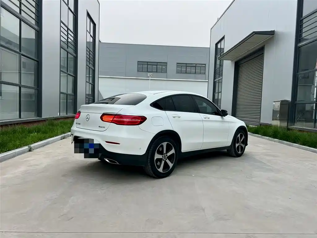 Mercedes-Benz GLC 2018 GLC 200 4MATIC SUV