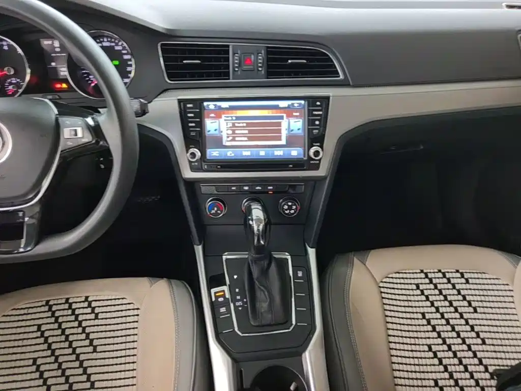 Volkswagen Lamando — миниатюра 13
