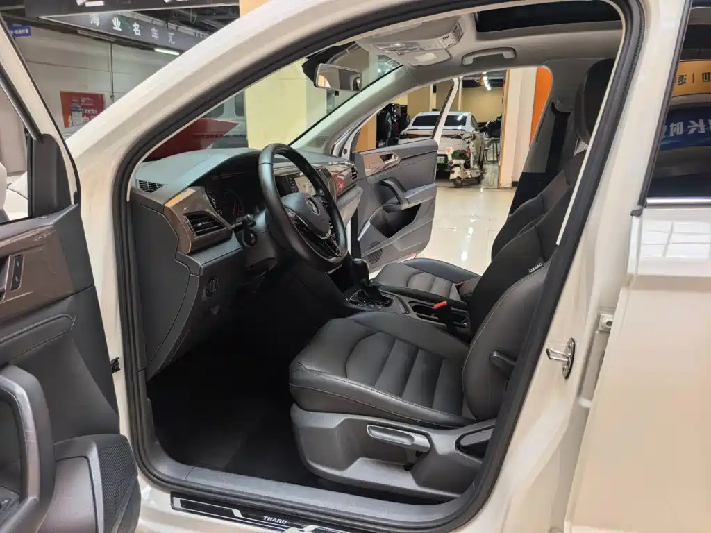Volkswagen Tharu — миниатюра 5