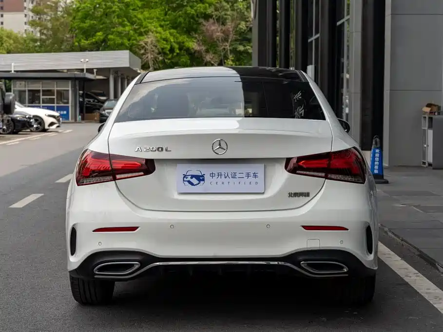 Mercedes-Benz A-Class A 2023 A 200 L Fashion