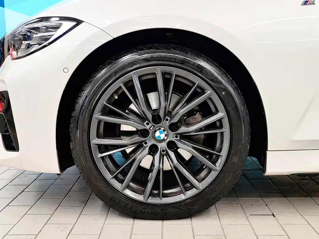 BMW 3 Series — миниатюра 4
