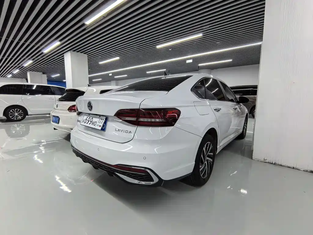 Volkswagen Lavida — миниатюра 13