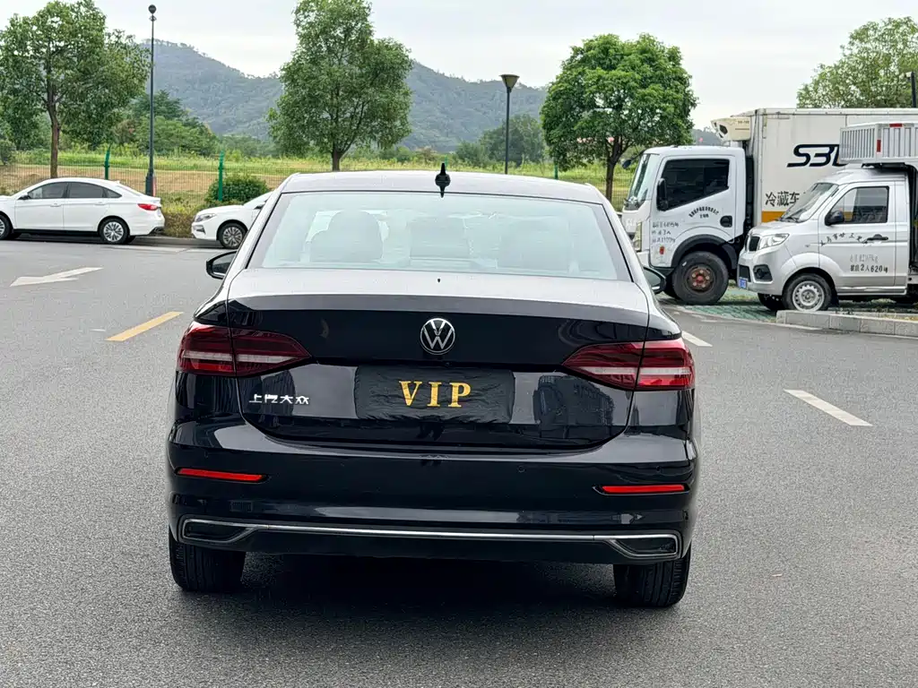 Volkswagen Lavida — миниатюра 5