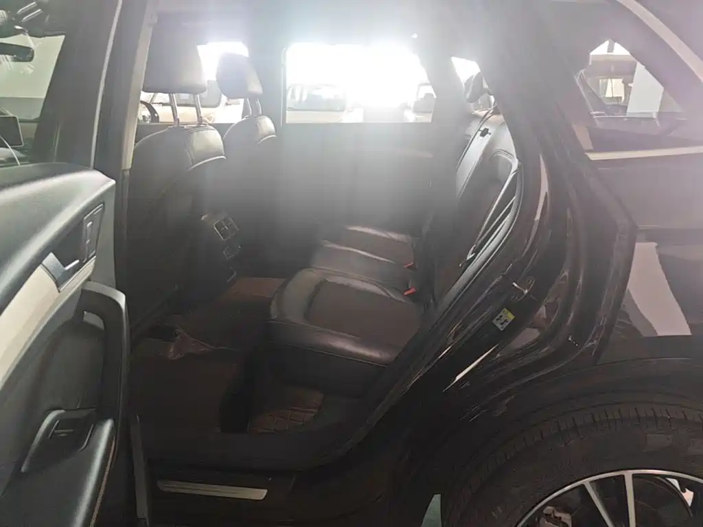 Audi Q5L — миниатюра 19