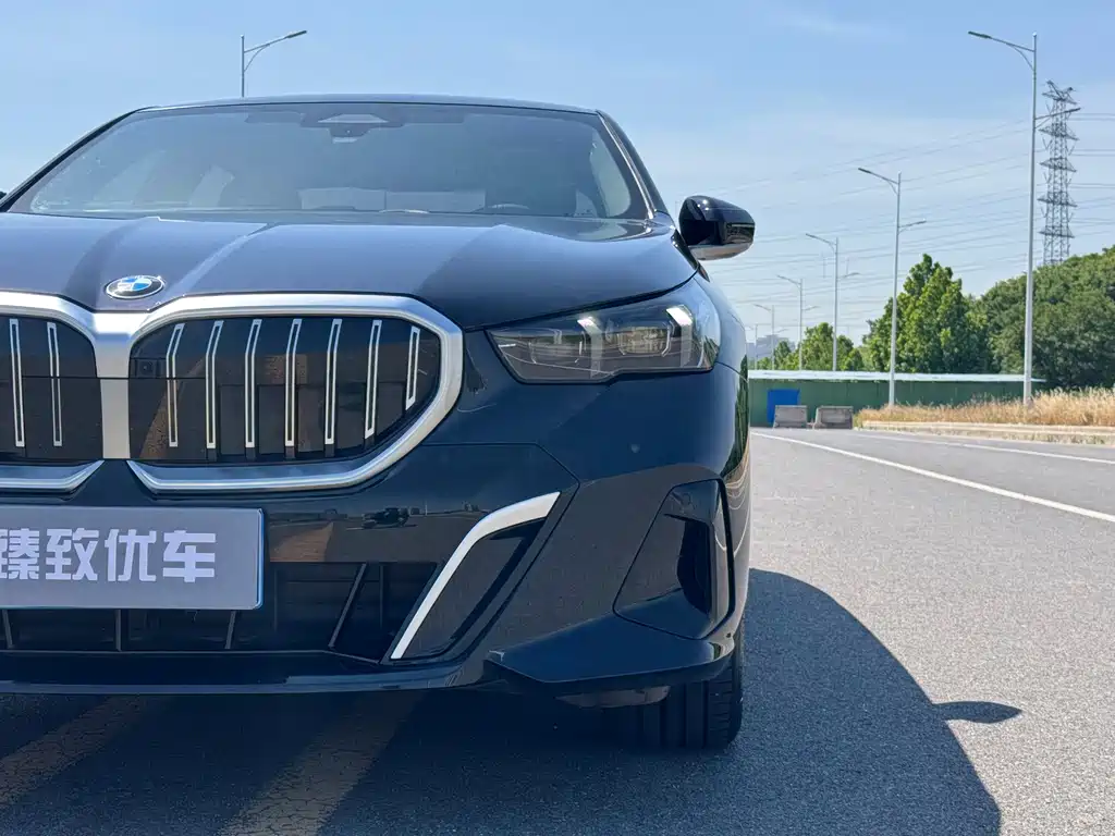 BMW 5 Series 5 2024 530Li Lead M Sport