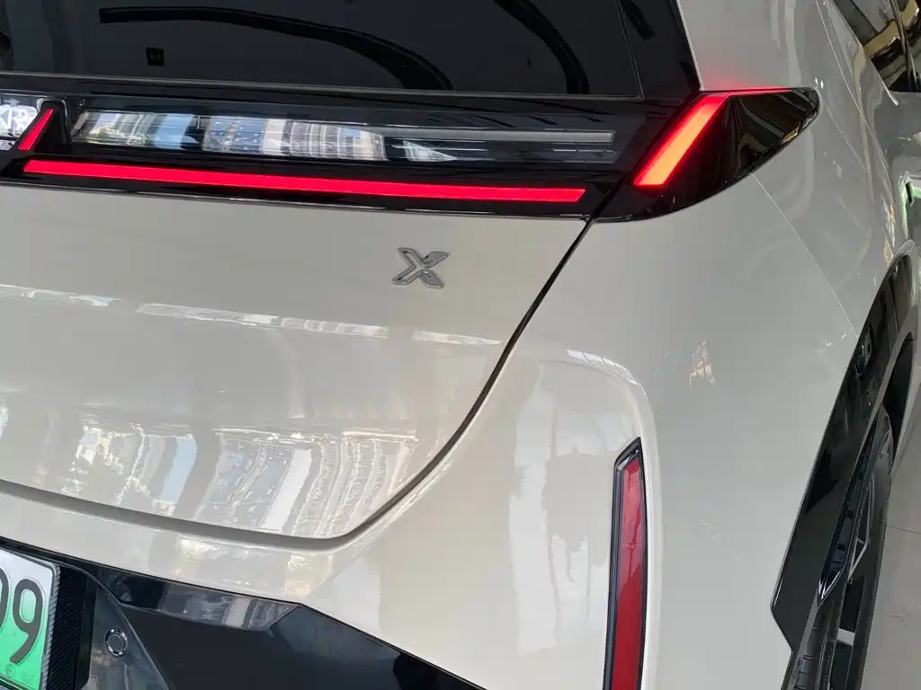 Zeekr X — миниатюра 14
