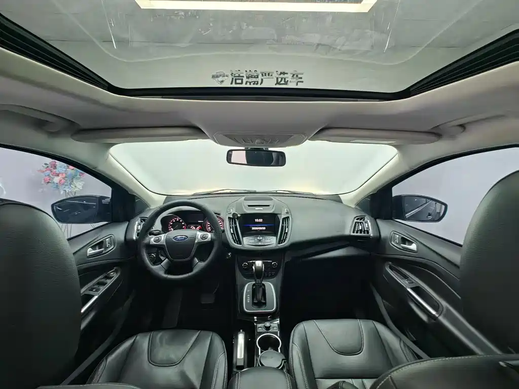 Ford Kuga — миниатюра 8