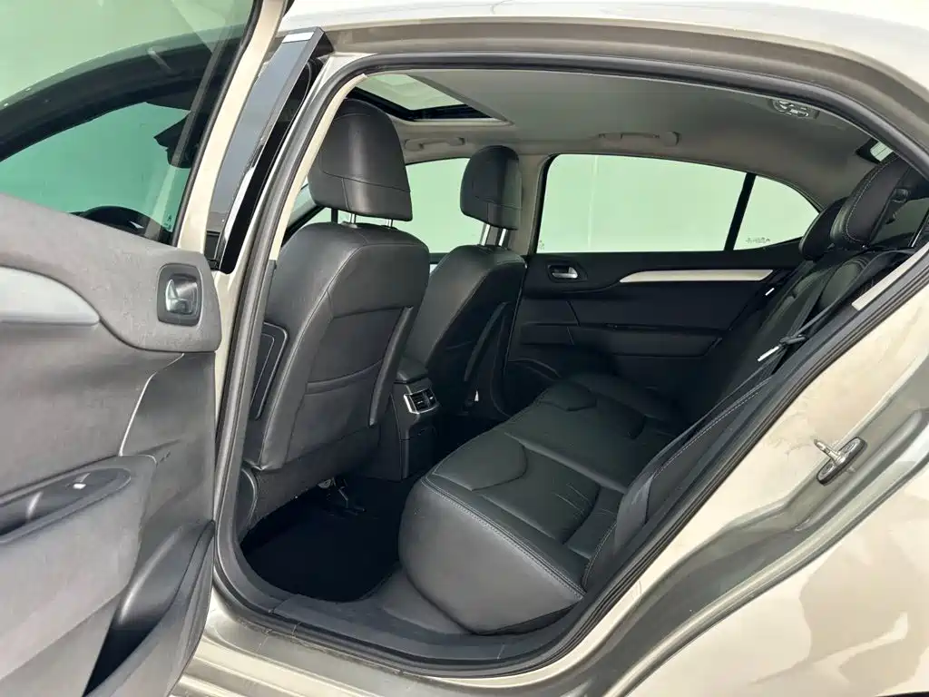 Citroen C4L — миниатюра 14