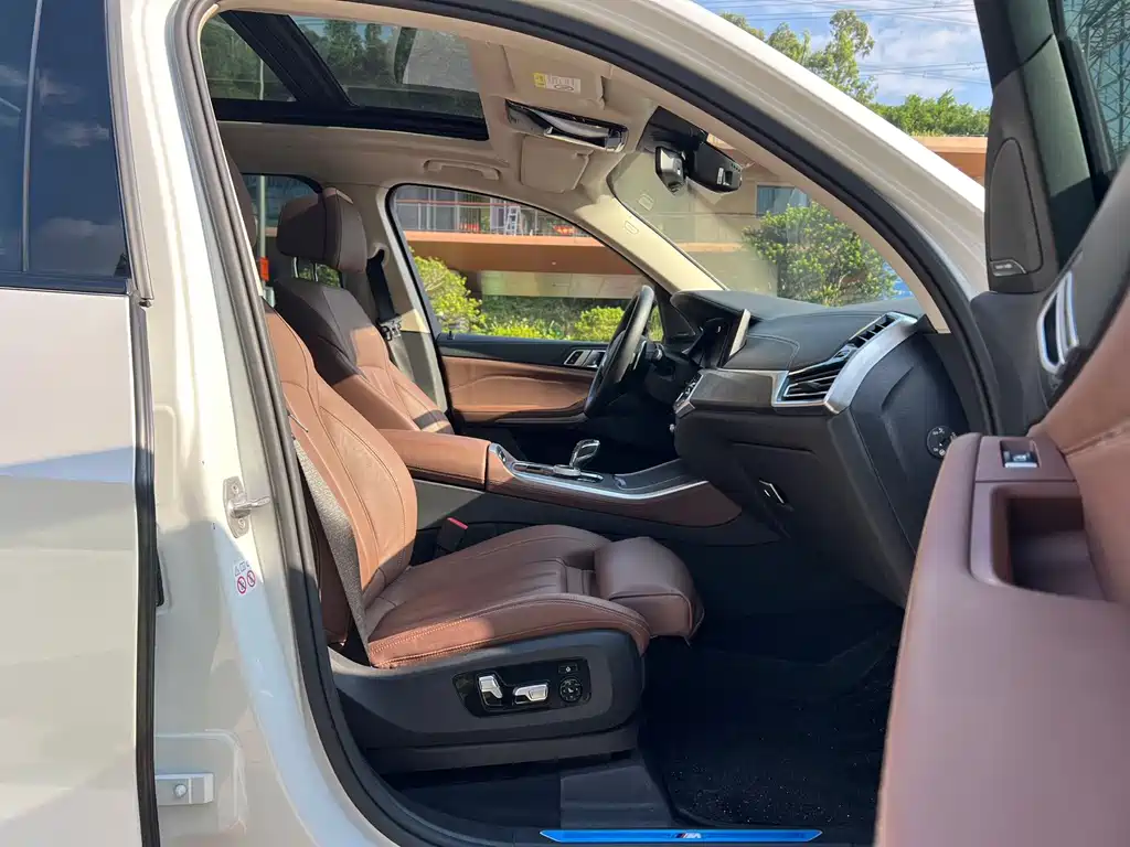 BMW X5 (Import) — миниатюра 16