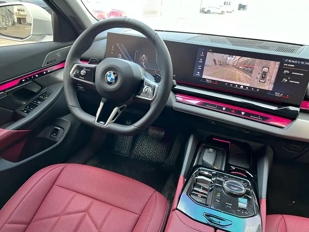BMW 5 Series — миниатюра 8