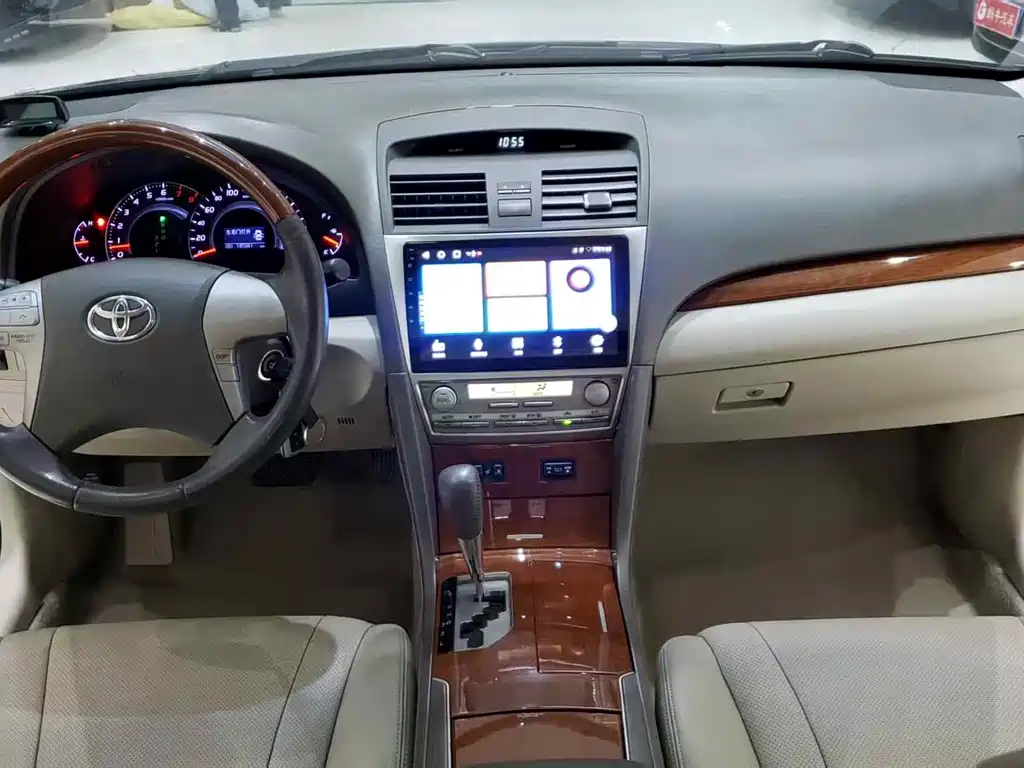 Toyota Camry 2013 200G Luxury