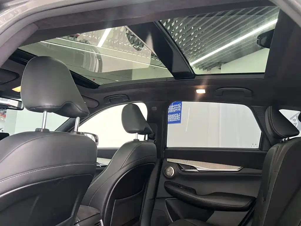 Infiniti QX50 — миниатюра 11