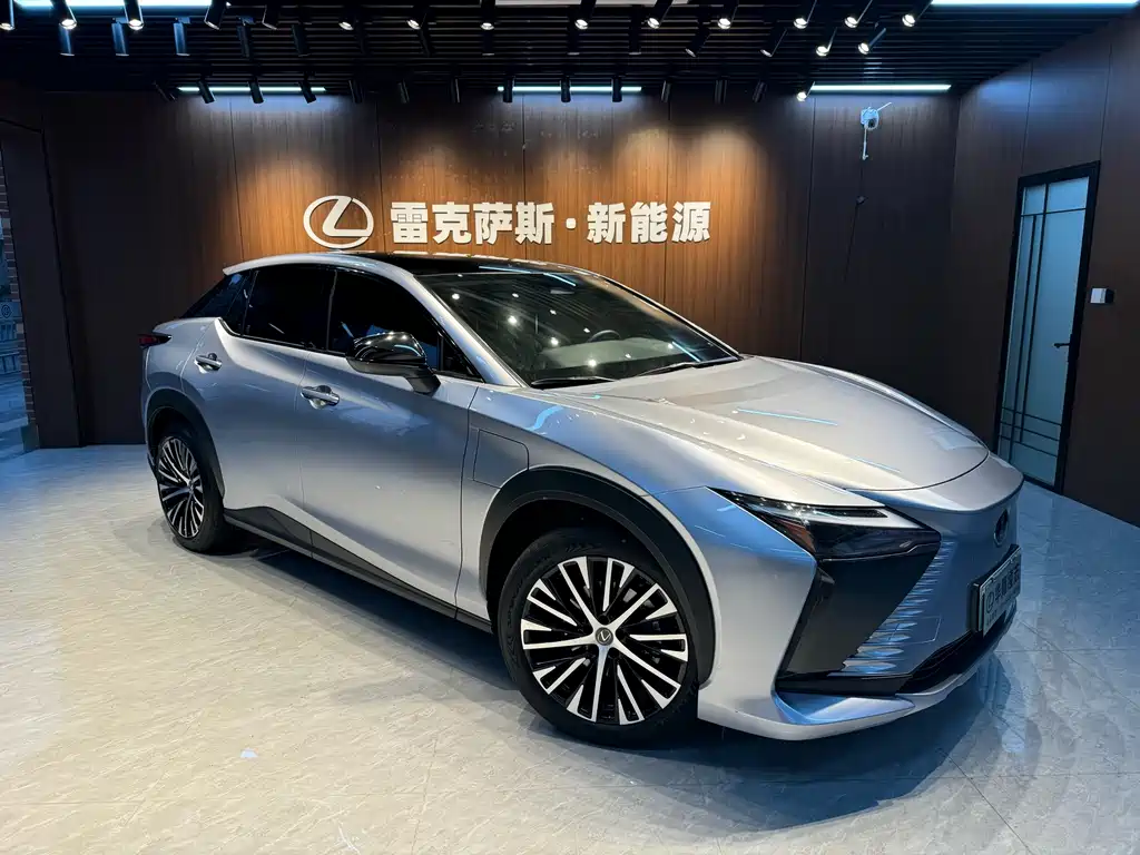 Lexus RZ 2024