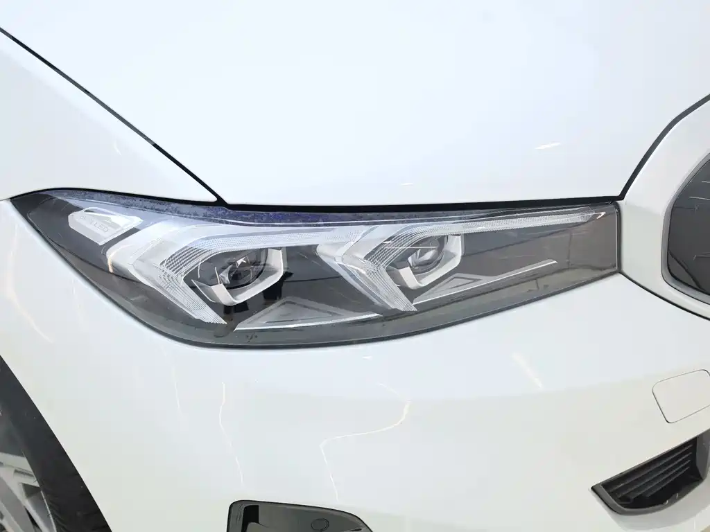 BMW i3 — миниатюра 7