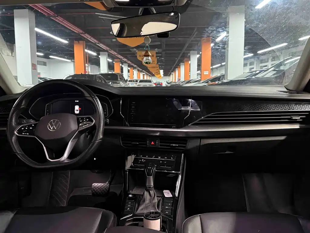 Volkswagen Passat 2023 330TSI Elite