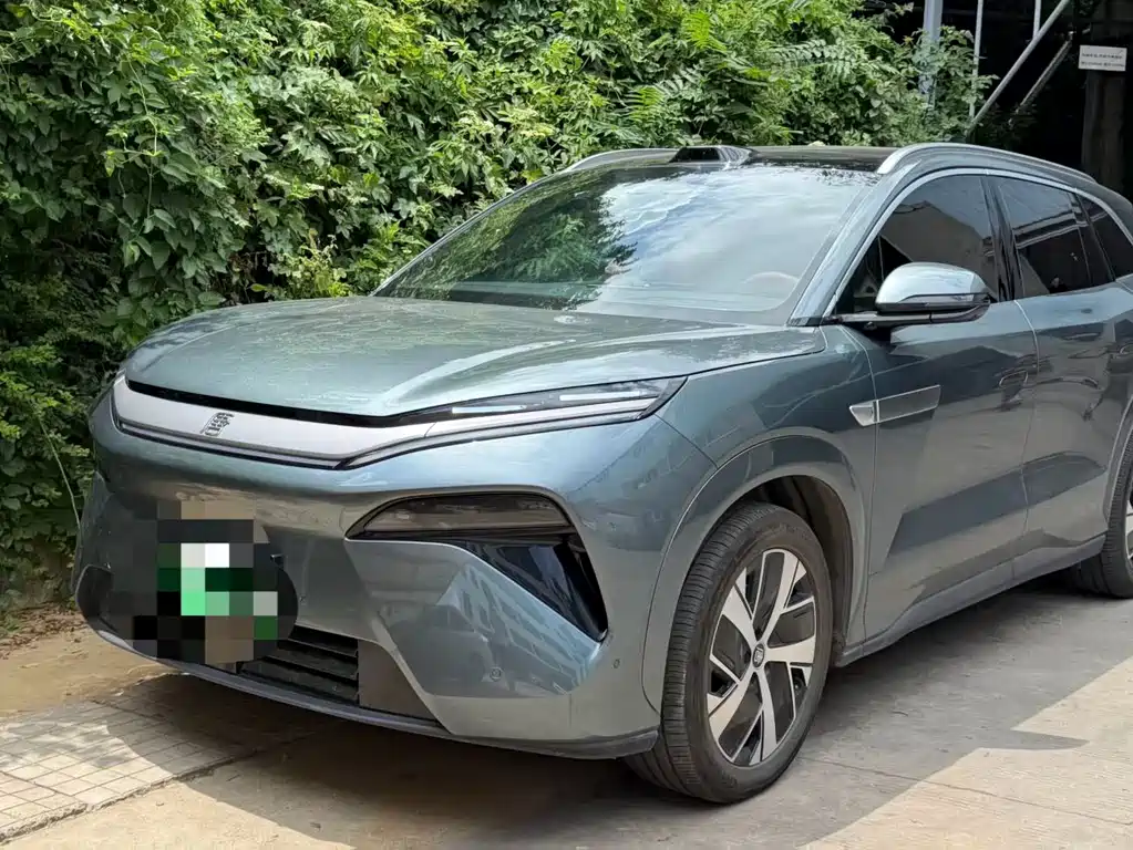 2025 BYD Tang - zdjęcie 1 z 9