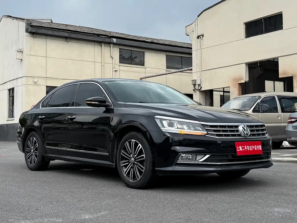 Volkswagen Passat 2017 330TSI DSG