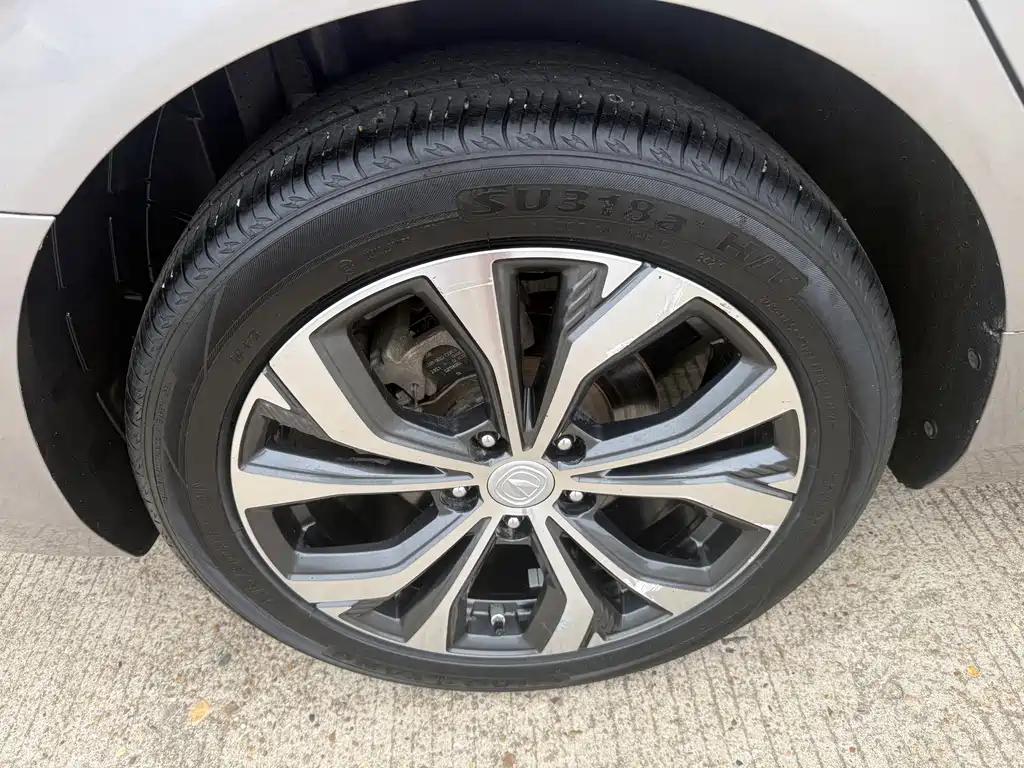 Changan Eado — миниатюра 5