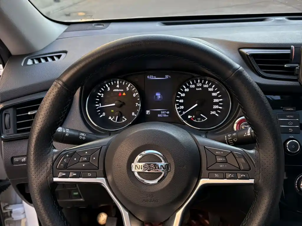 Nissan X-Trail — миниатюра 7